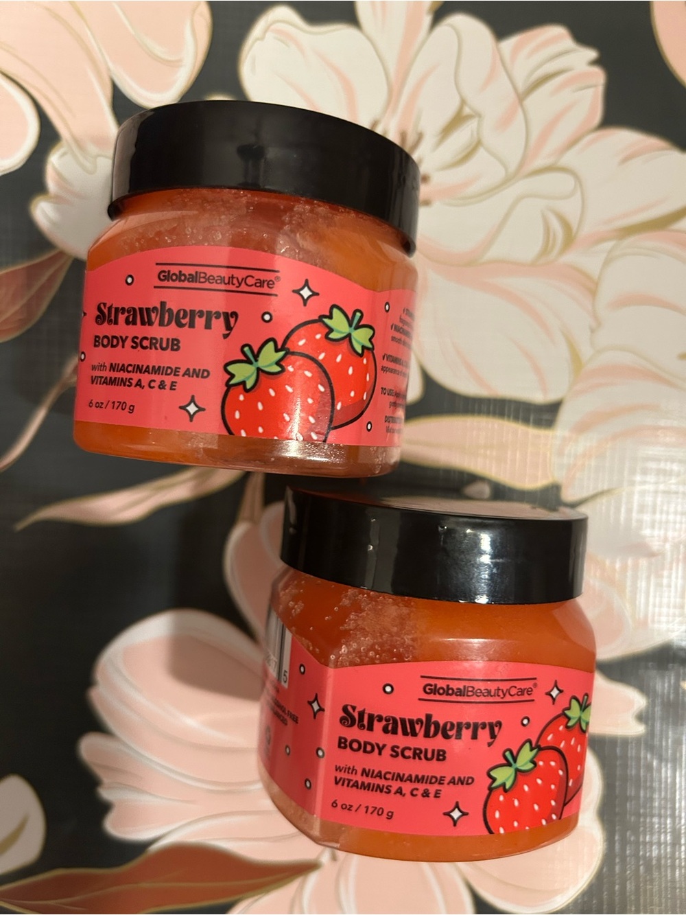 GlobalBeautyCare Strawberry Body Scrub - Pink